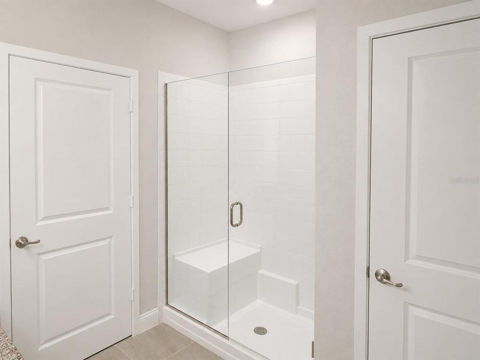 For Sale: $399,990 (2 beds, 2 baths, 1368 Square Feet)