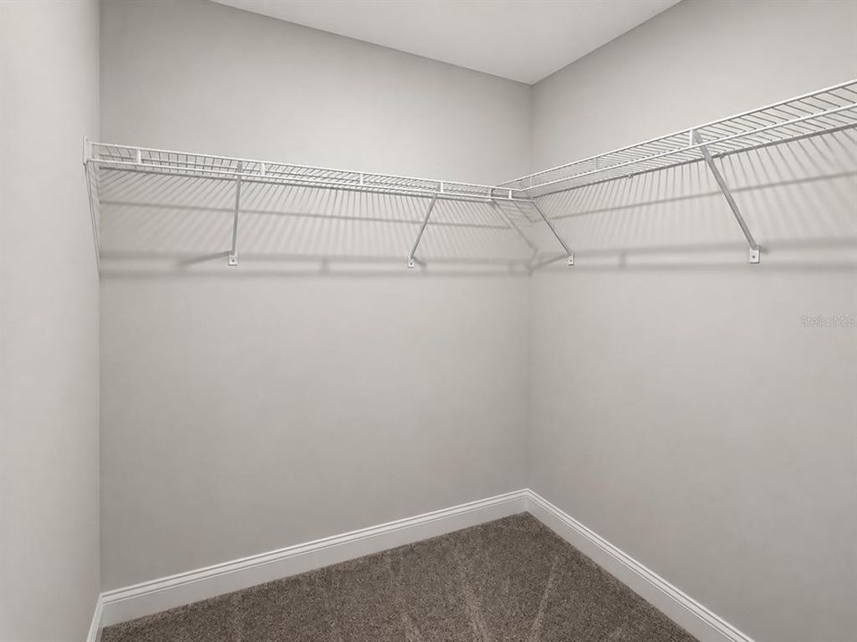For Sale: $399,990 (2 beds, 2 baths, 1368 Square Feet)