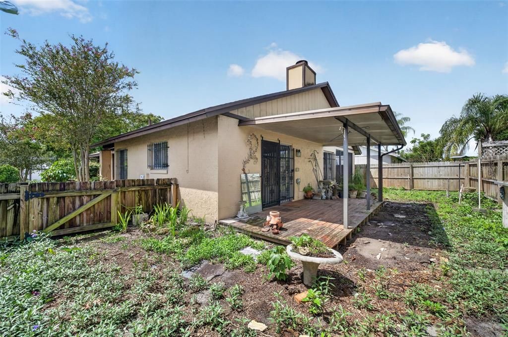 For Sale: $325,000 (3 beds, 2 baths, 1524 Square Feet)