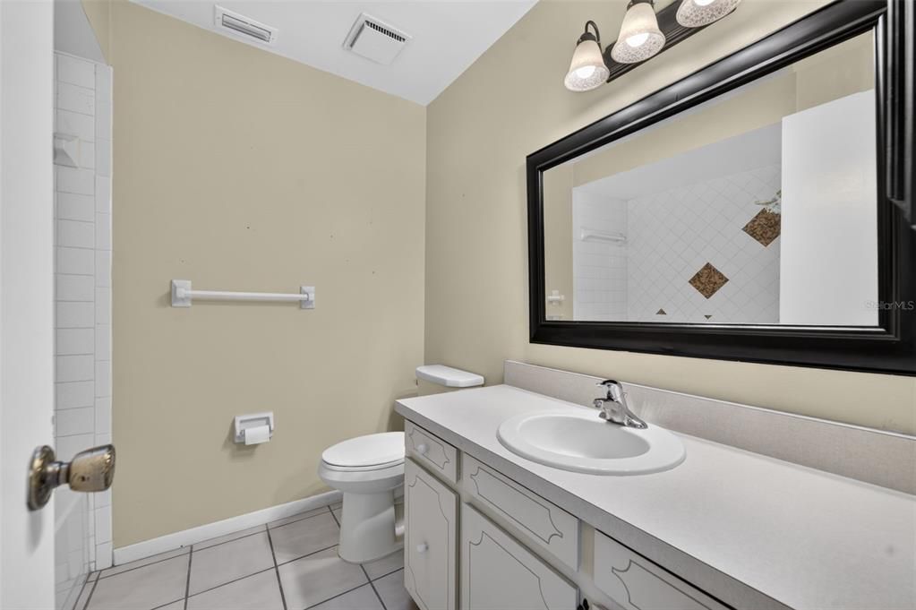For Sale: $325,000 (3 beds, 2 baths, 1524 Square Feet)