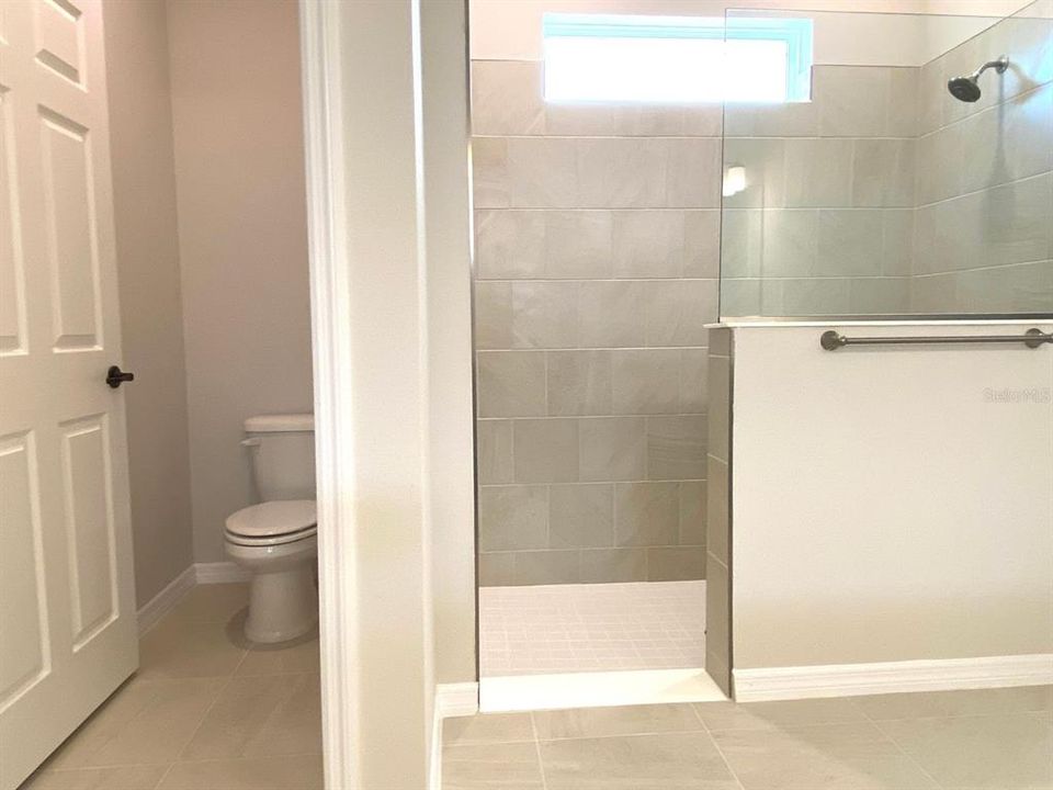 En Renta: $3,000 (4 camas, 3 baños, 2798 Pies cuadrados)