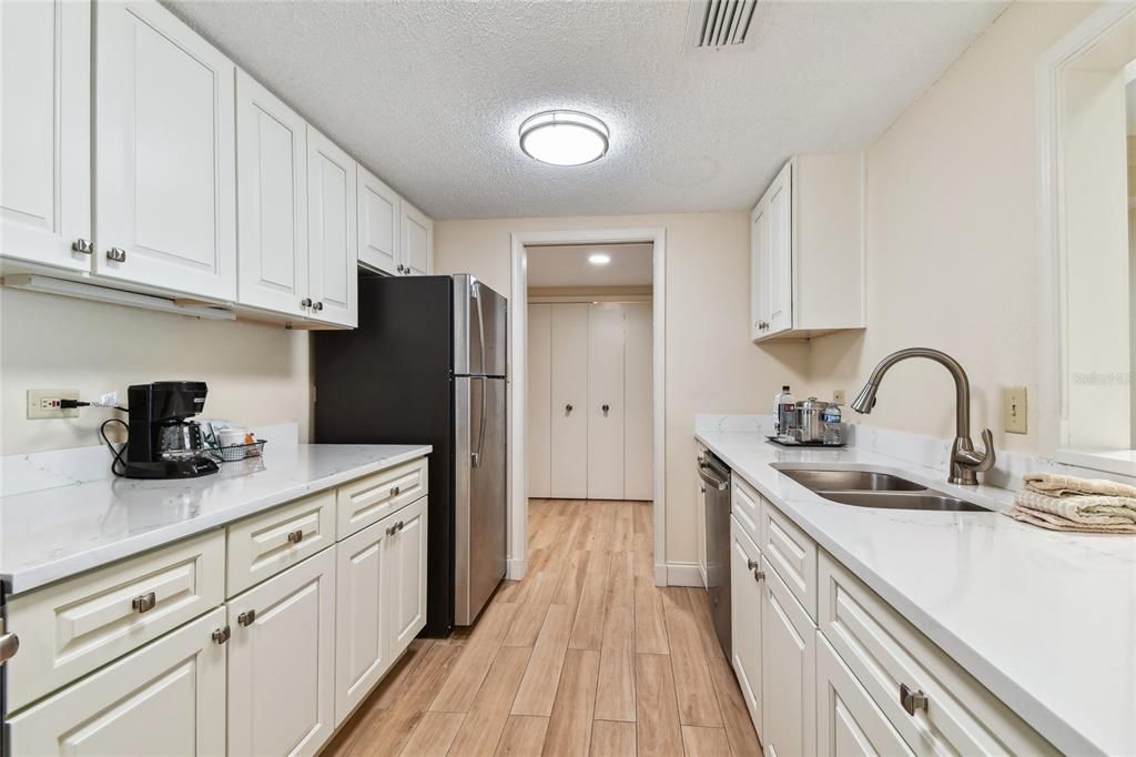 En Venta: $535,000 (3 camas, 2 baños, 1660 Pies cuadrados)