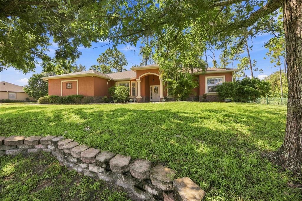 For Sale: $575,000 (3 beds, 2 baths, 2368 Square Feet)