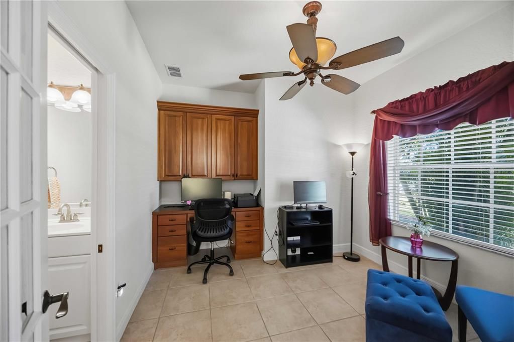 For Sale: $575,000 (3 beds, 2 baths, 2368 Square Feet)