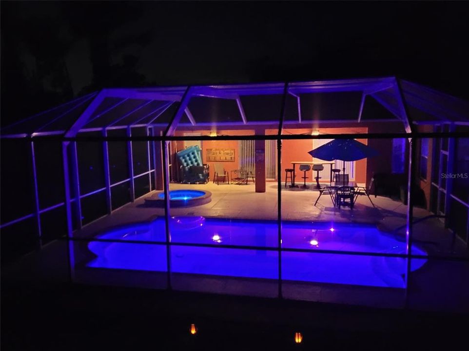 For Sale: $575,000 (3 beds, 2 baths, 2368 Square Feet)