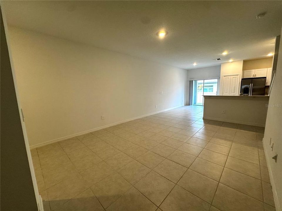 На продажу: $269,900 (3 спален, 2 ванн, 1634 Квадратных фут)