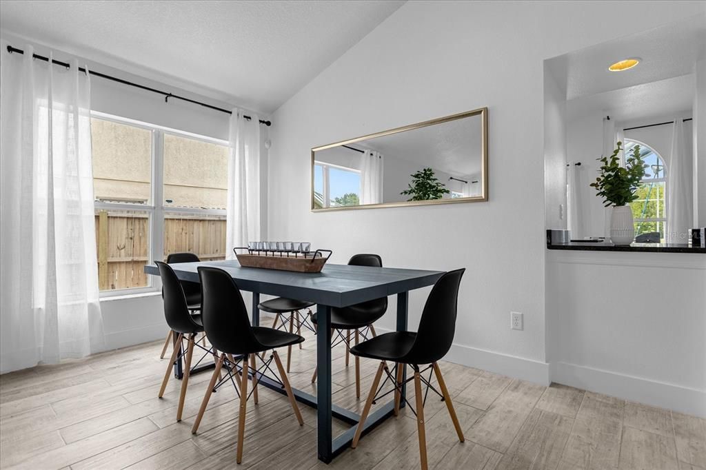 En Venta: $460,000 (3 camas, 2 baños, 1712 Pies cuadrados)