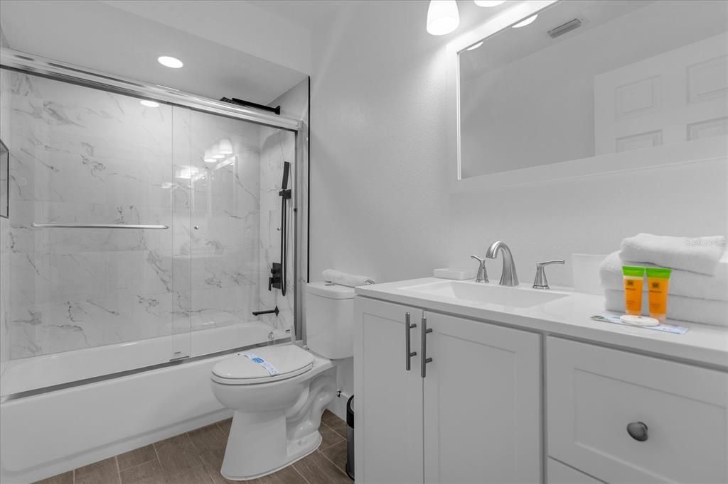 En Venta: $460,000 (3 camas, 2 baños, 1712 Pies cuadrados)