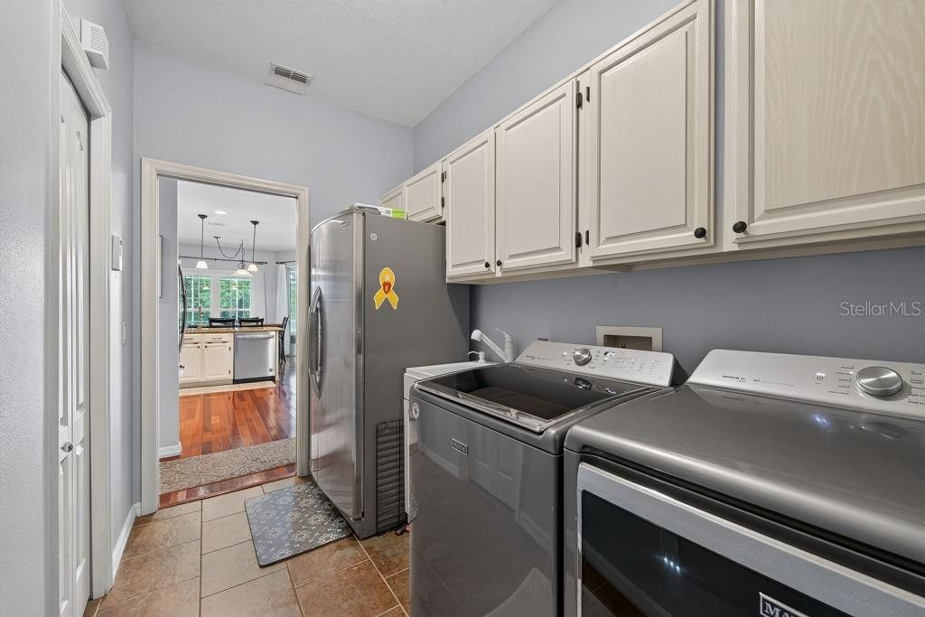En Venta: $500,000 (3 camas, 3 baños, 2077 Pies cuadrados)