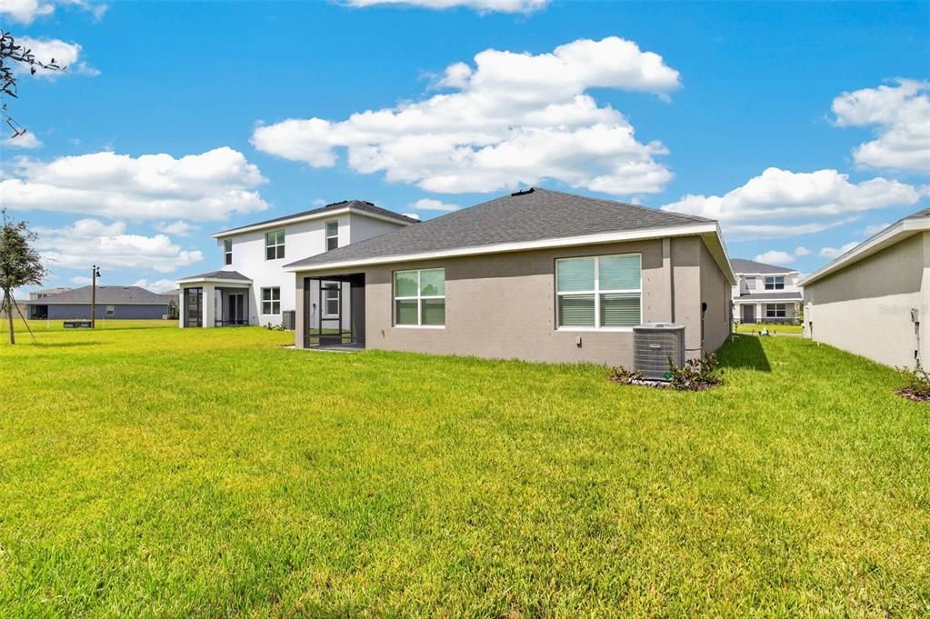 For Rent: $2,800 (4 beds, 2 baths, 1828 Square Feet)