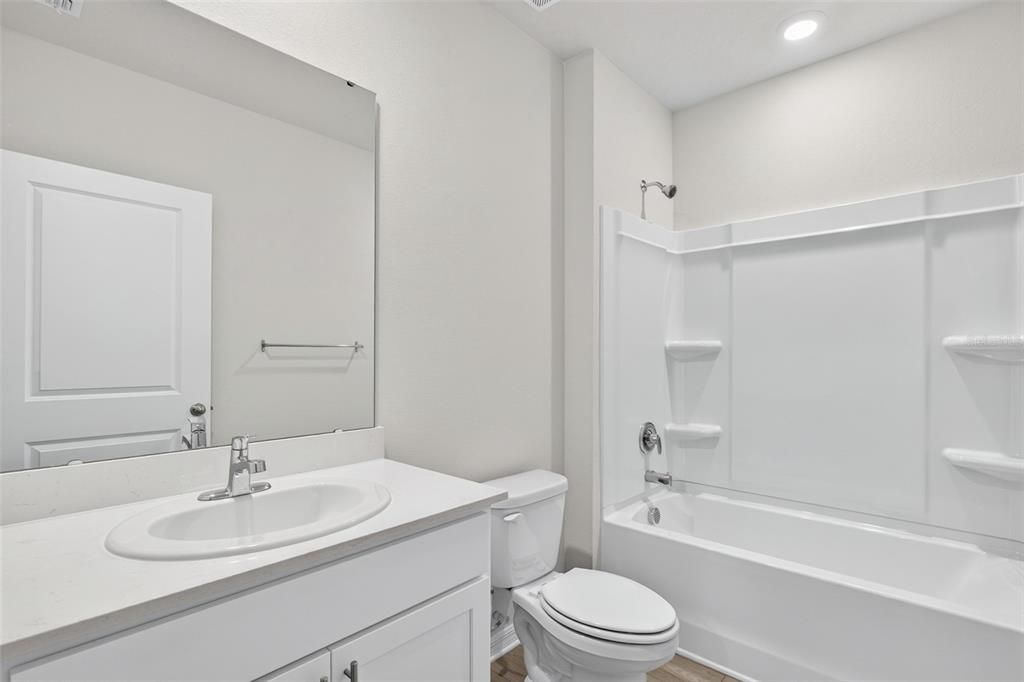 For Rent: $2,800 (4 beds, 2 baths, 1828 Square Feet)