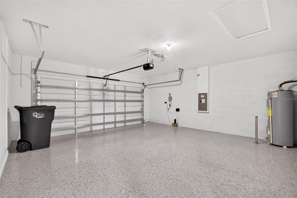 For Rent: $2,800 (4 beds, 2 baths, 1828 Square Feet)