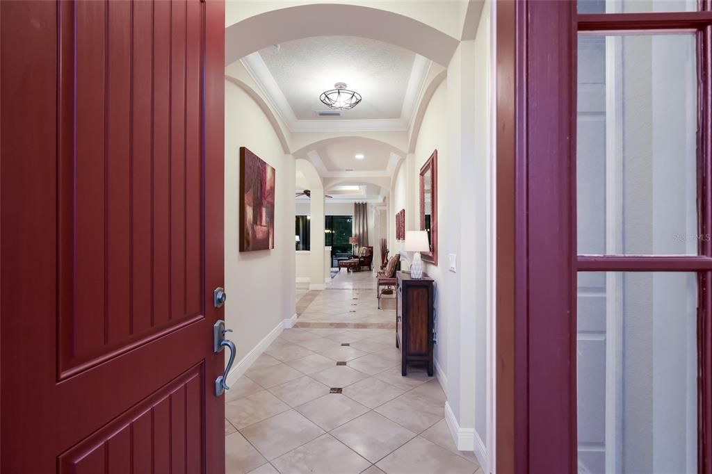 En Venta: $969,900 (3 camas, 2 baños, 2566 Pies cuadrados)