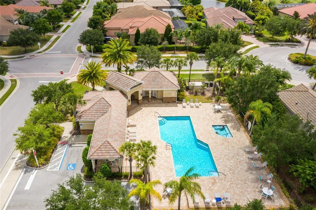 En Venta: $969,900 (3 camas, 2 baños, 2566 Pies cuadrados)