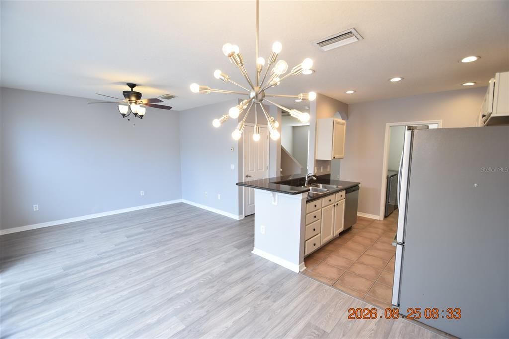 For Rent: $2,700 (3 beds, 2 baths, 1470 Square Feet)