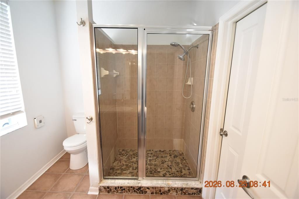 For Rent: $2,700 (3 beds, 2 baths, 1470 Square Feet)
