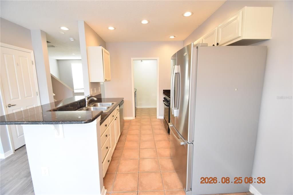 For Rent: $2,700 (3 beds, 2 baths, 1470 Square Feet)