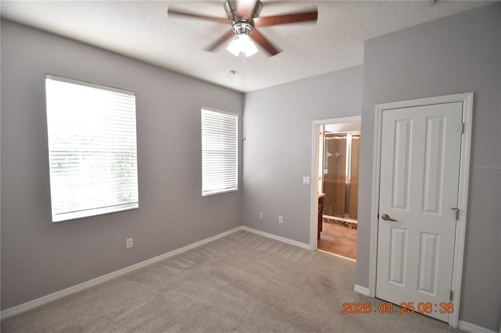 For Rent: $2,700 (3 beds, 2 baths, 1470 Square Feet)