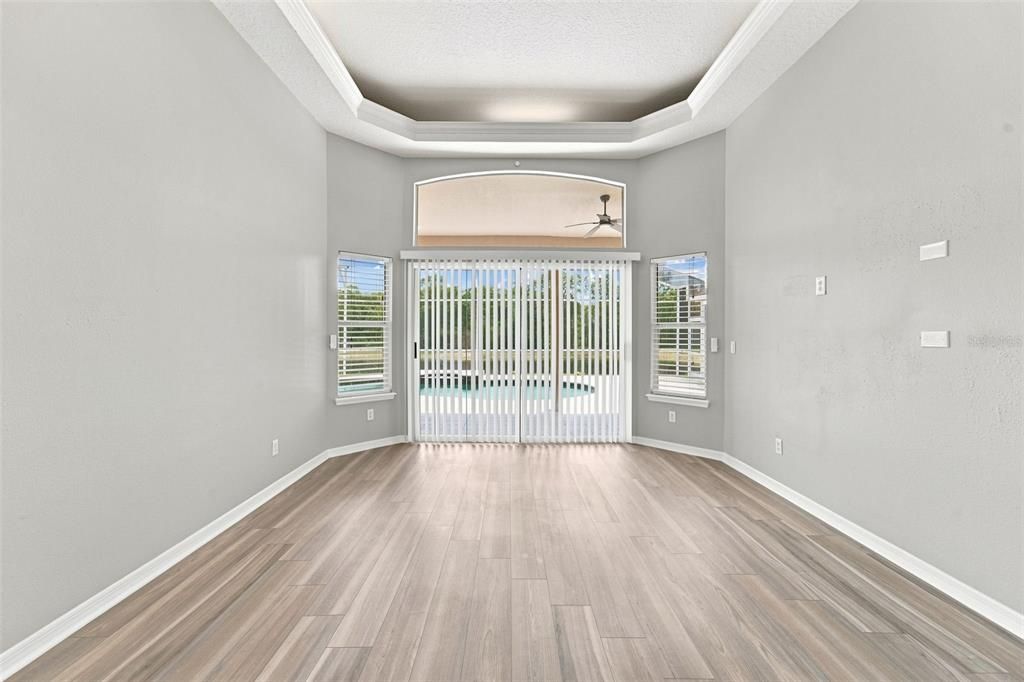 На продажу: $679,900 (4 спален, 3 ванн, 2499 Квадратных фут)
