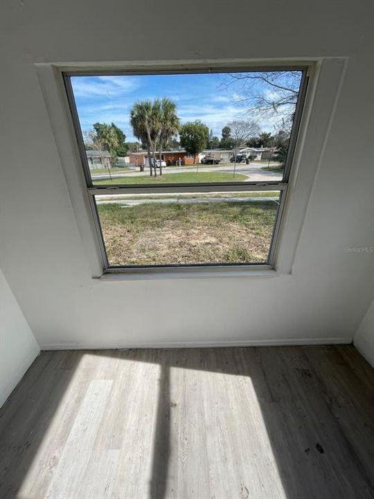 For Sale: $235,000 (3 beds, 1 baths, 1602 Square Feet)