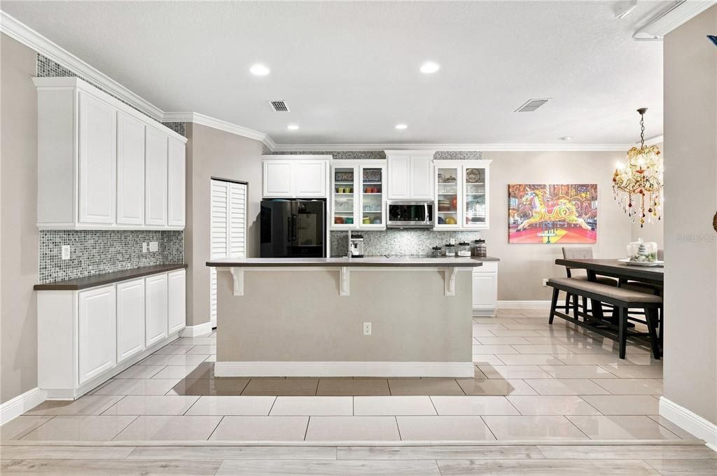Active With Contract: $455,000 (3 beds, 2 baths, 1976 Square Feet)