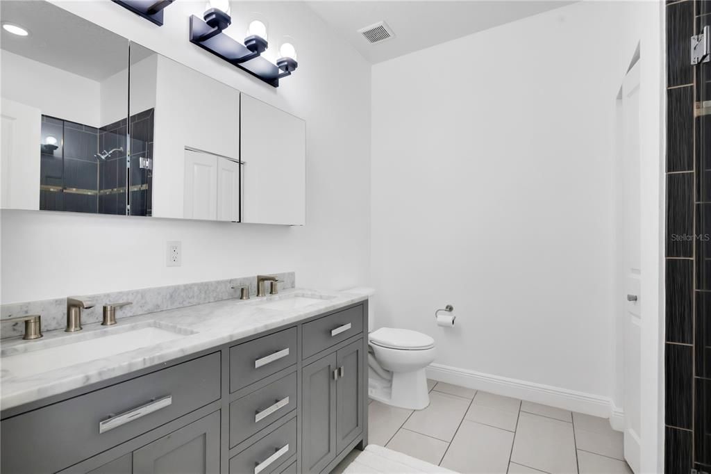 Active With Contract: $455,000 (3 beds, 2 baths, 1976 Square Feet)