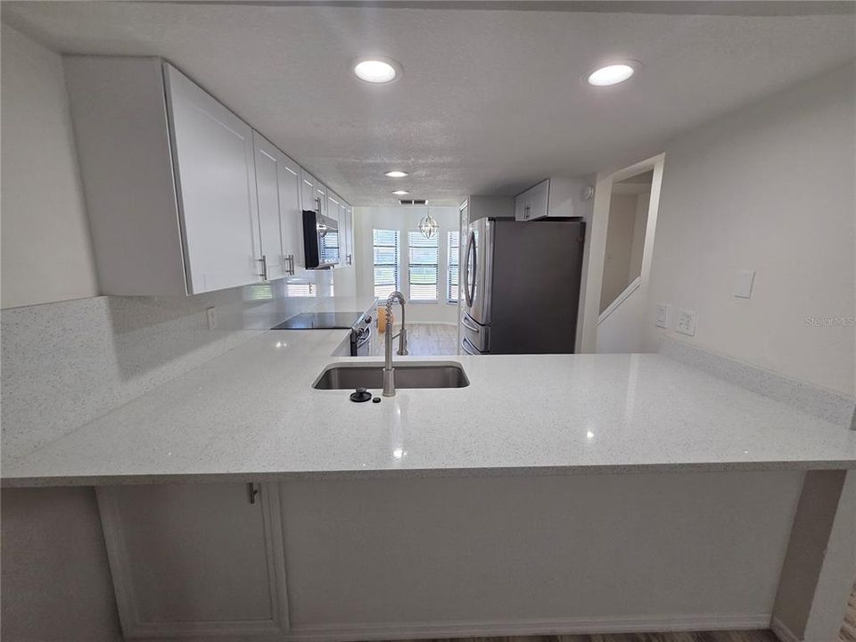 For Rent: $1,700 (2 beds, 1 baths, 1194 Square Feet)