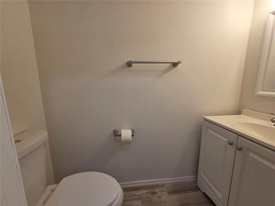 For Rent: $1,700 (2 beds, 1 baths, 1194 Square Feet)