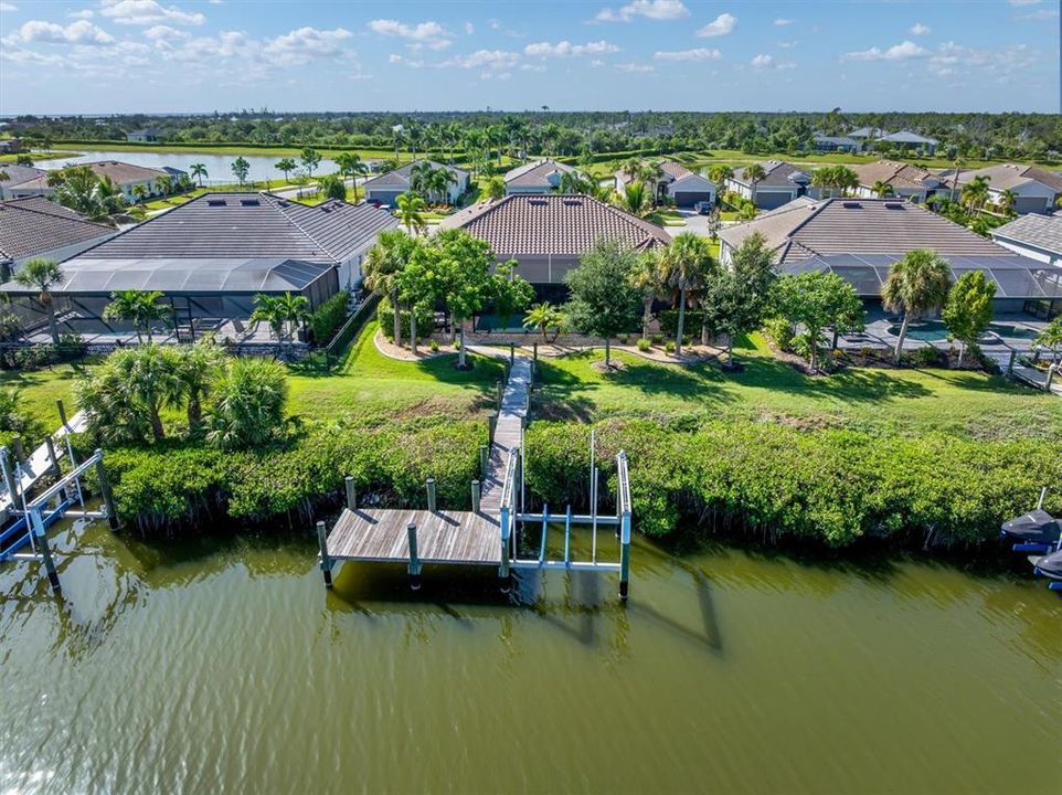 For Sale: $849,000 (3 beds, 2 baths, 2366 Square Feet)