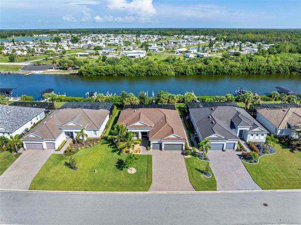 For Sale: $849,000 (3 beds, 2 baths, 2366 Square Feet)