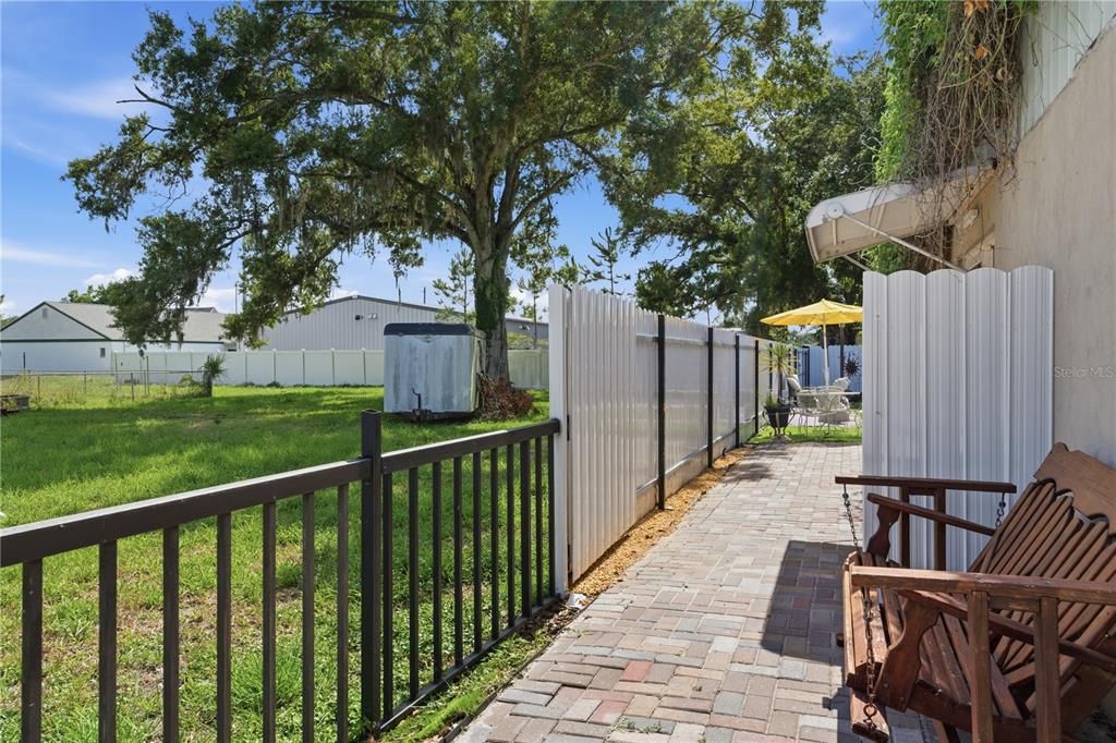 For Sale: $599,000 (6 beds, 3 baths, 1955 Square Feet)