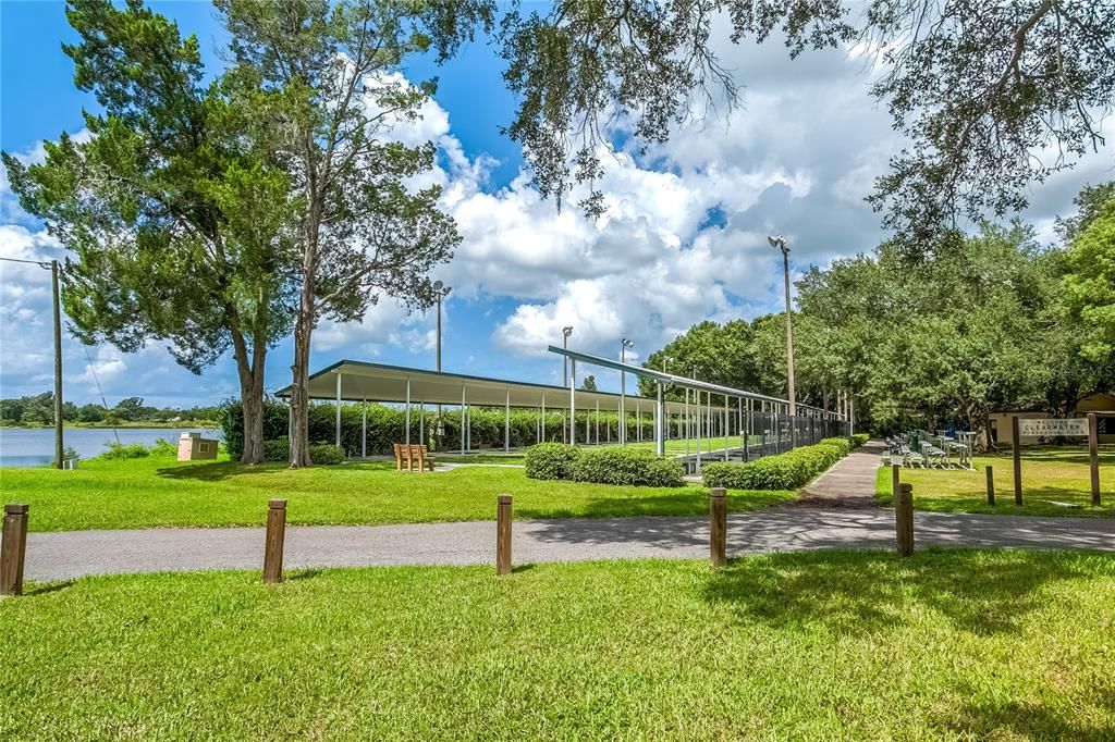 For Sale: $199,999 (2 beds, 1 baths, 816 Square Feet)