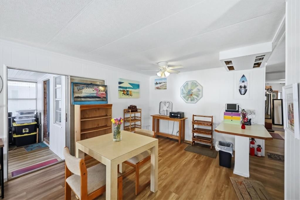 En Venta: $147,000 (2 camas, 2 baños, 1376 Pies cuadrados)