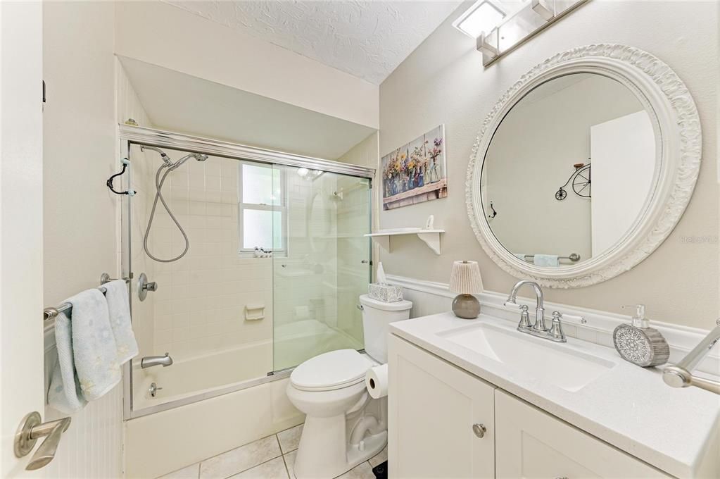 For Sale: $449,900 (2 beds, 2 baths, 1585 Square Feet)