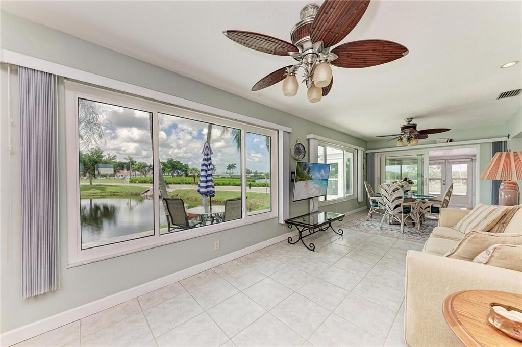 For Sale: $449,900 (2 beds, 2 baths, 1585 Square Feet)