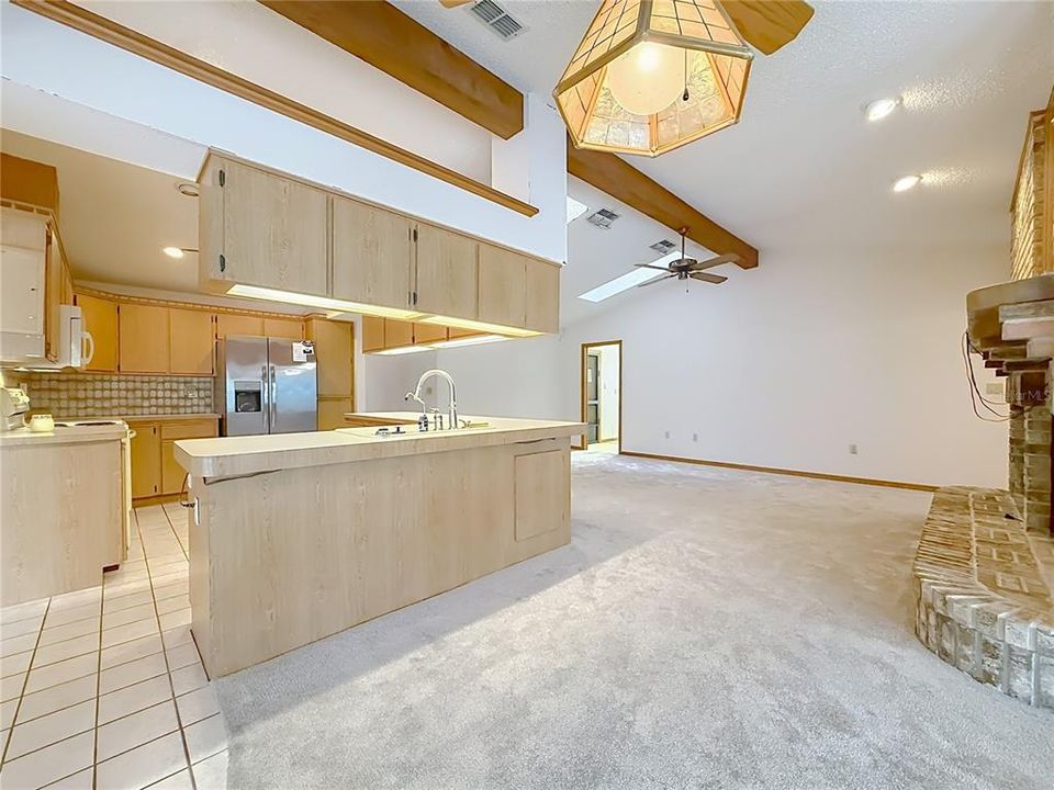 En Venta: $449,900 (3 camas, 2 baños, 2455 Pies cuadrados)
