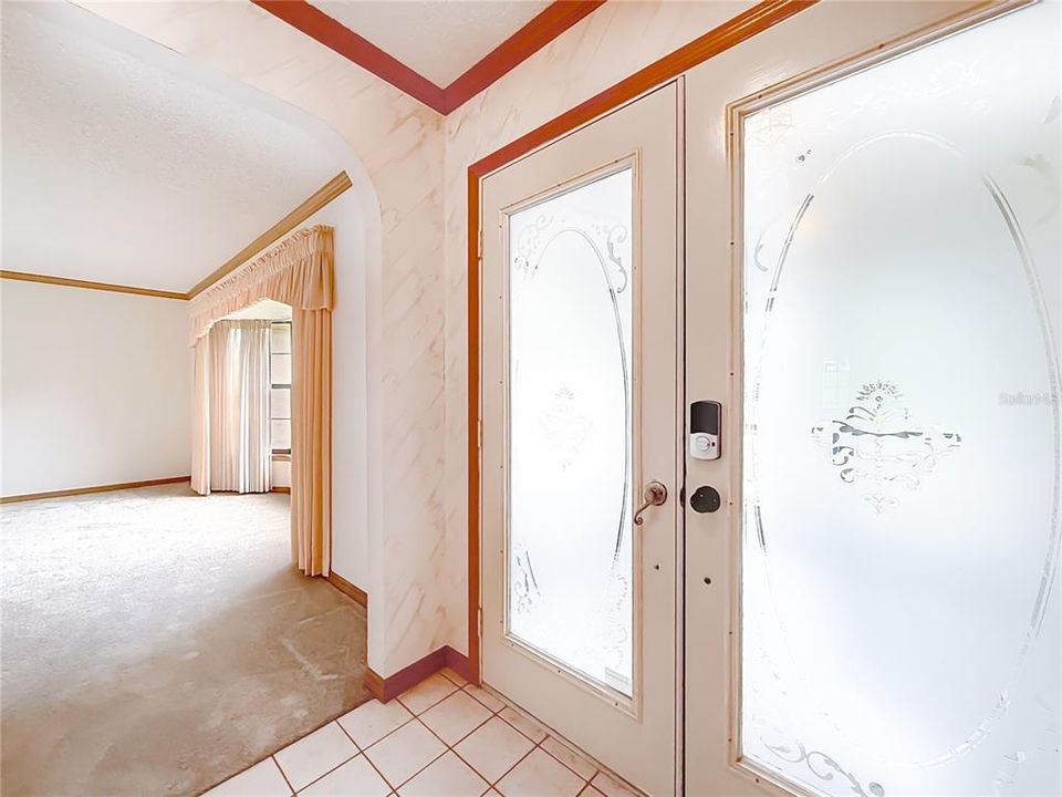 En Venta: $449,900 (3 camas, 2 baños, 2455 Pies cuadrados)