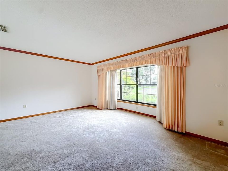 En Venta: $449,900 (3 camas, 2 baños, 2455 Pies cuadrados)