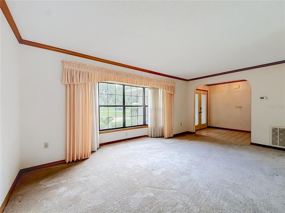 En Venta: $449,900 (3 camas, 2 baños, 2455 Pies cuadrados)