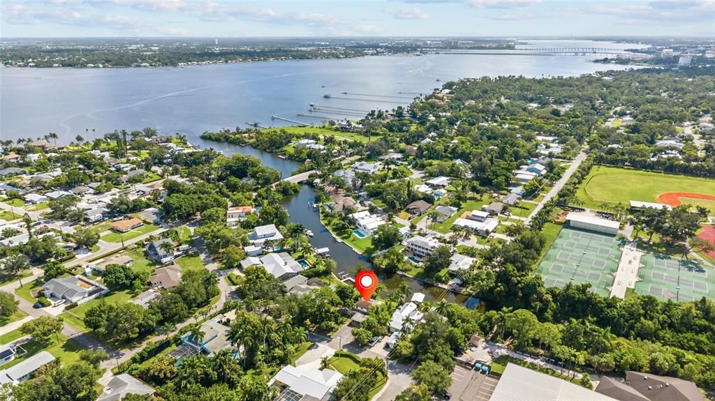 En Venta: $775,000 (3 camas, 2 baños, 2180 Pies cuadrados)