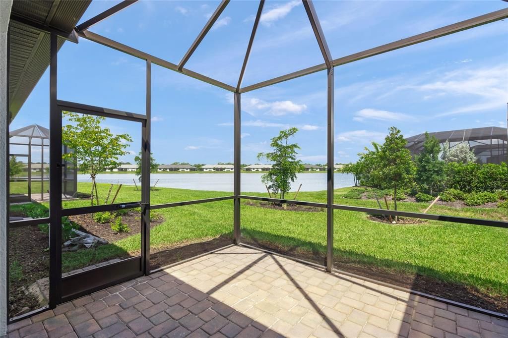 Recently Sold: $425,000 (2 beds, 2 baths, 1448 Square Feet)