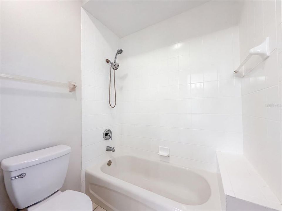 En Venta: $505,000 (4 camas, 2 baños, 2310 Pies cuadrados)