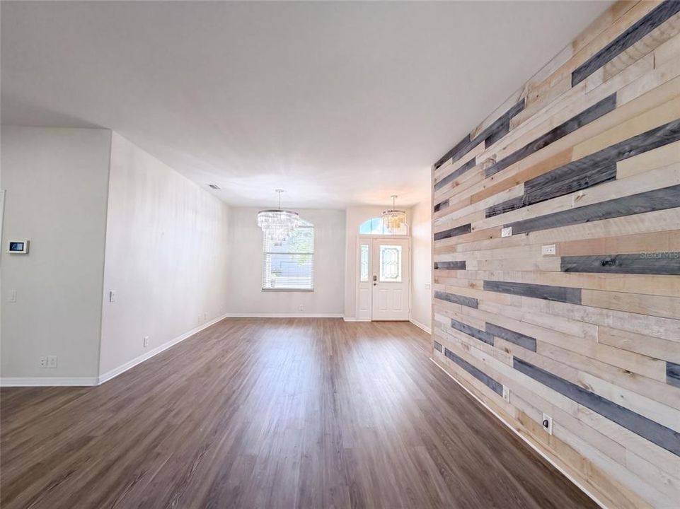 En Venta: $505,000 (4 camas, 2 baños, 2310 Pies cuadrados)