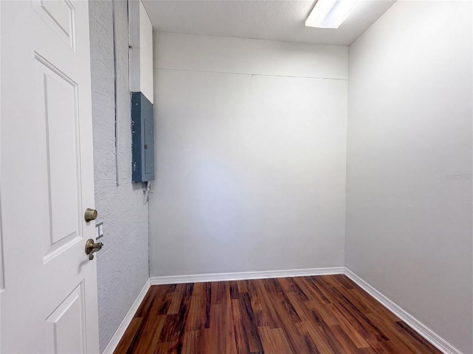 En Venta: $505,000 (4 camas, 2 baños, 2310 Pies cuadrados)