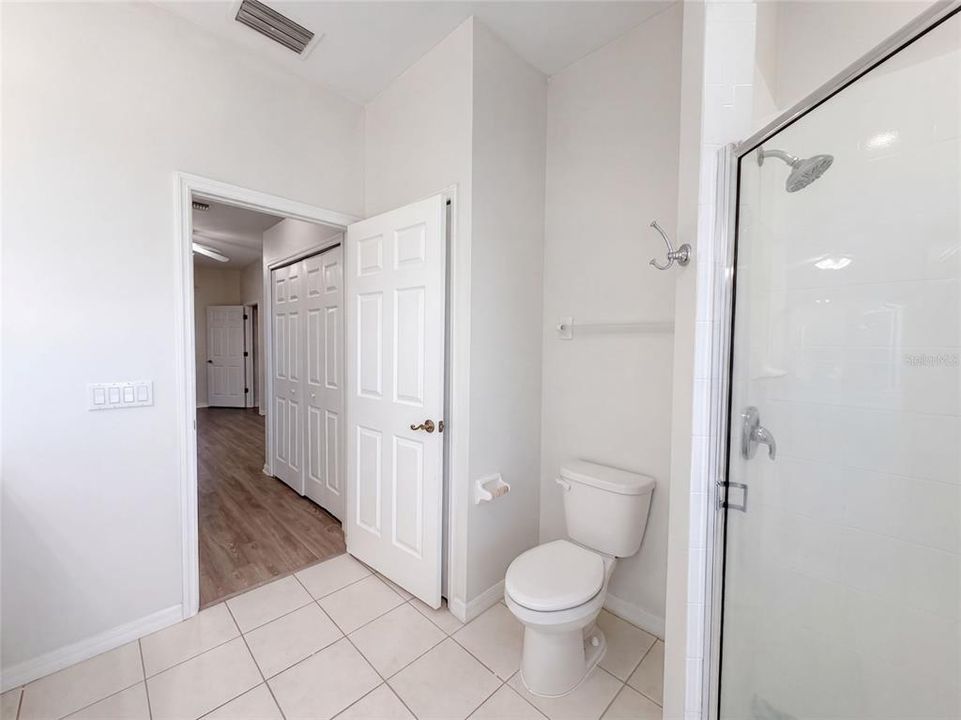 En Venta: $505,000 (4 camas, 2 baños, 2310 Pies cuadrados)