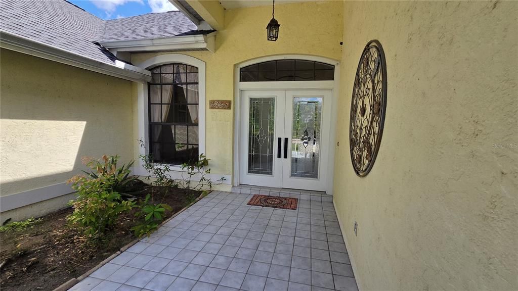 For Sale: $549,000 (4 beds, 3 baths, 2416 Square Feet)