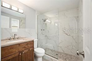 For Sale: $119,900 (2 beds, 2 baths, 801 Square Feet)