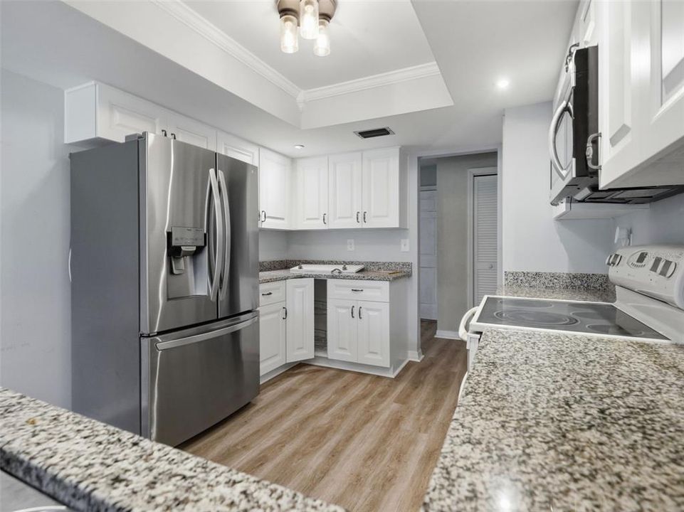 For Sale: $279,900 (3 beds, 2 baths, 1688 Square Feet)