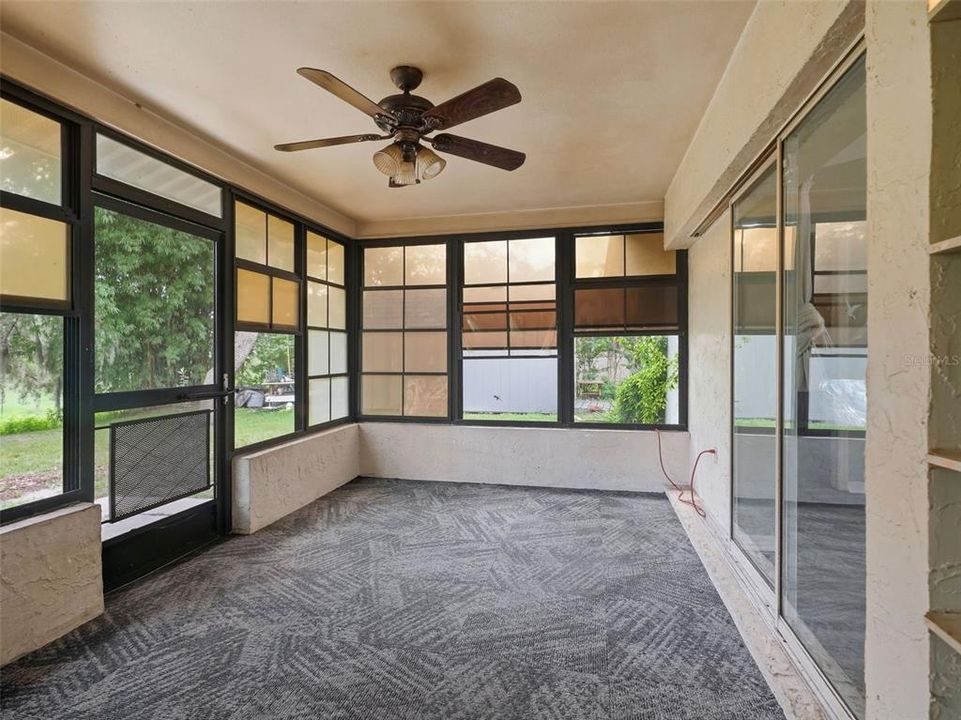For Sale: $279,900 (3 beds, 2 baths, 1688 Square Feet)
