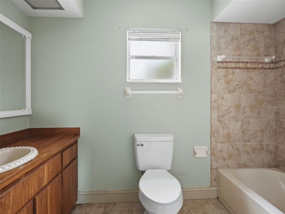 For Sale: $279,900 (3 beds, 2 baths, 1688 Square Feet)